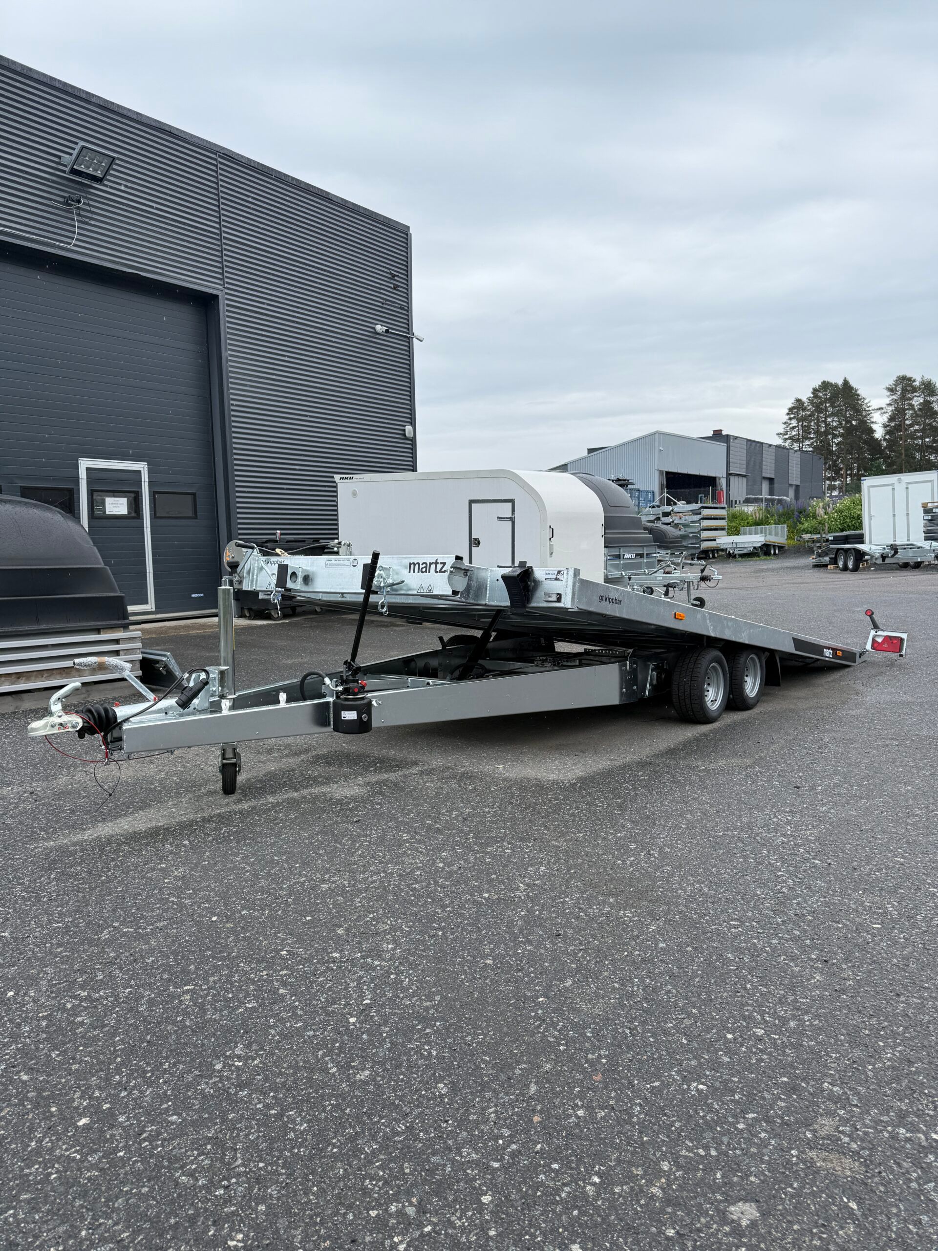 Image 2/7