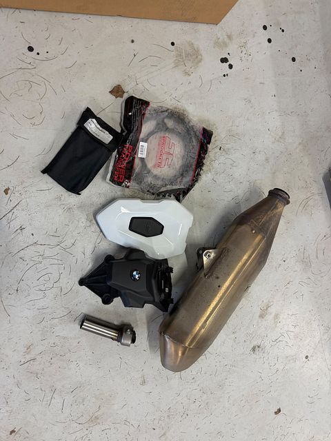 Image 6/17