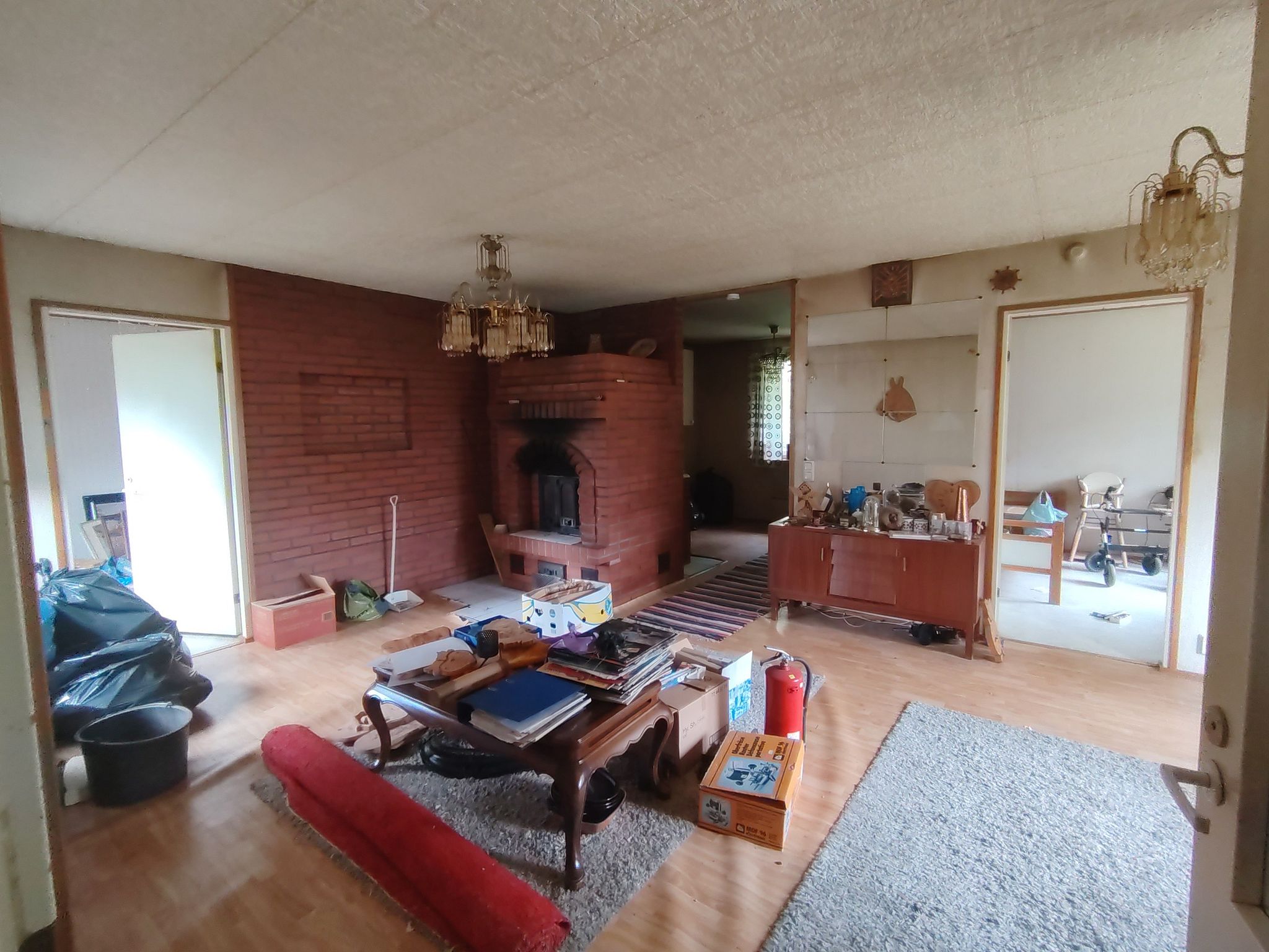 Image 7/18