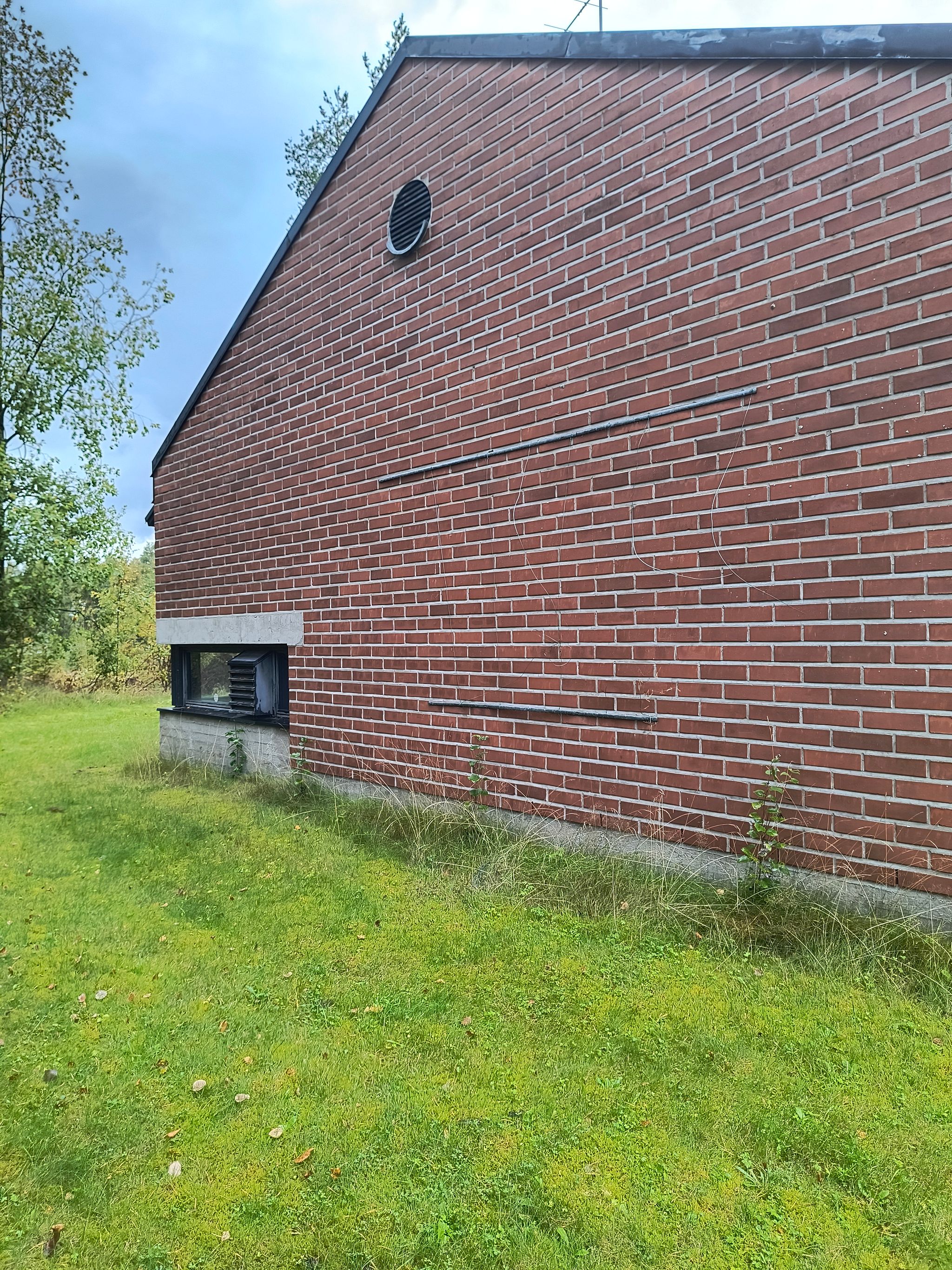 Image 39/64