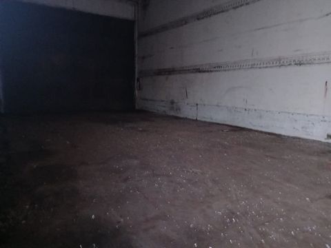 Image 3/4