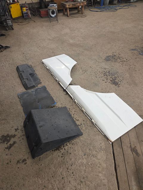 Image 4/21