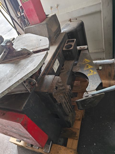Image 5/6
