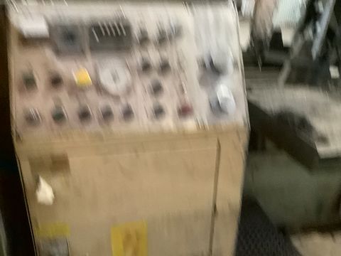 Image 2/6