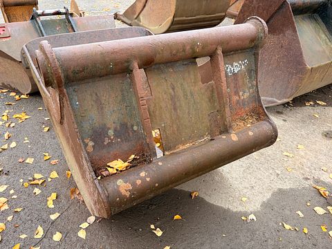 Image 3/4