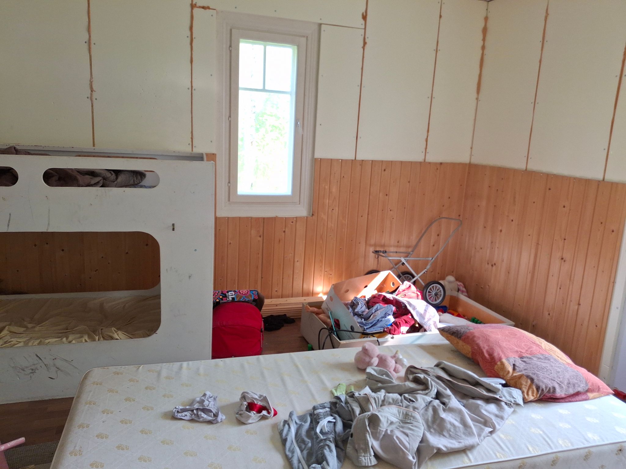 Image 8/20