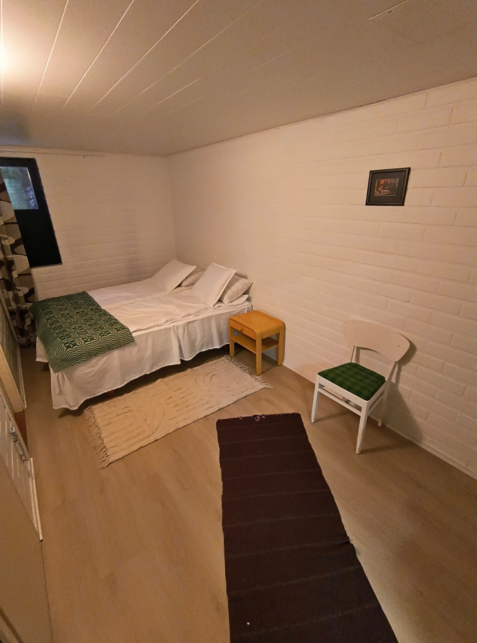 Image 8/64