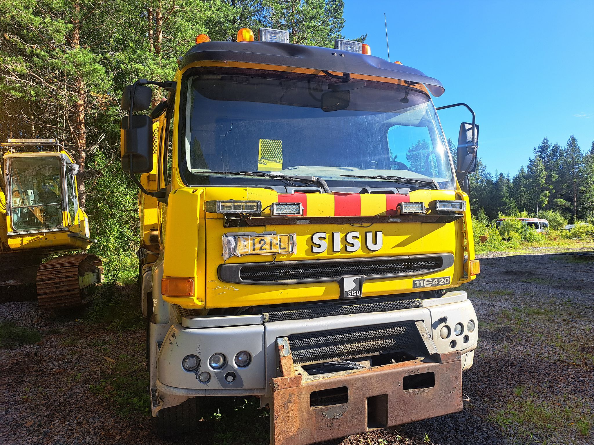 Image 19/23
