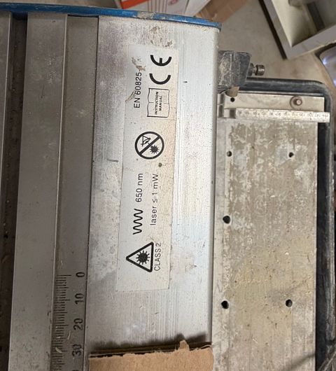 Image 4/8