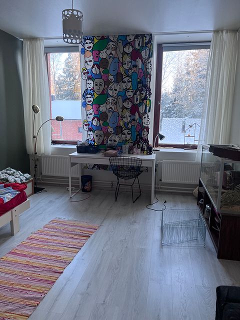 Image 11/18