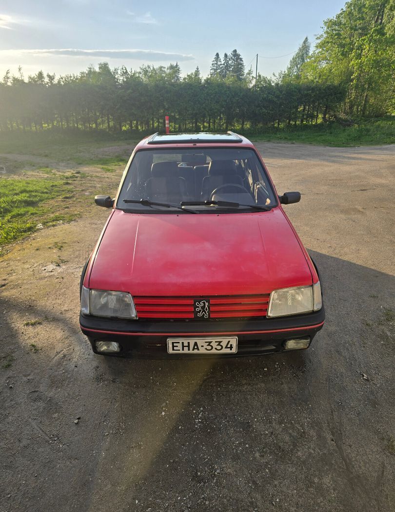 Image 1/10