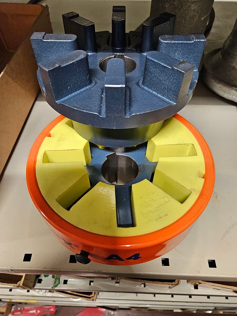 Image 3/4
