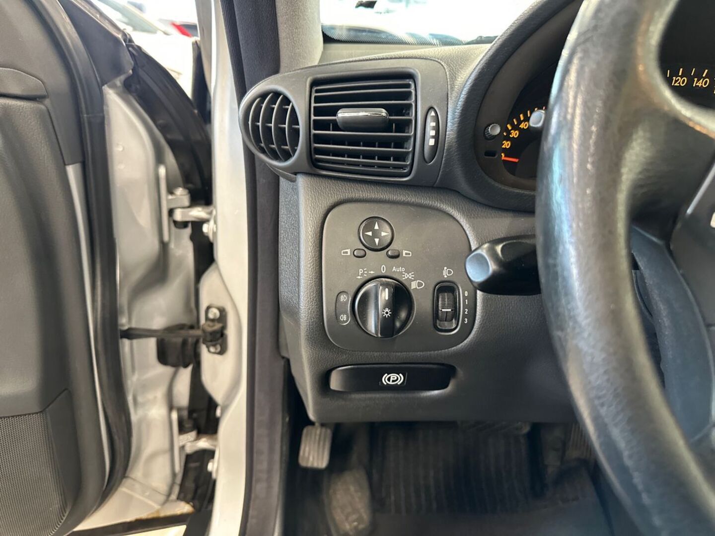 Image 6/22