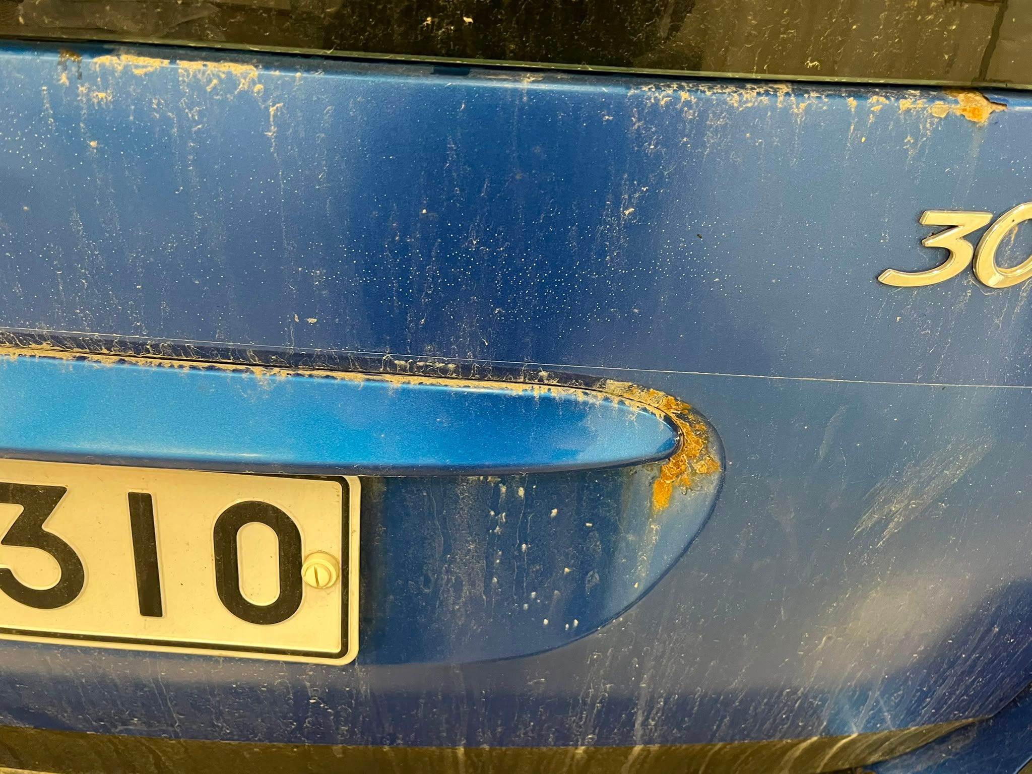Image 19/47