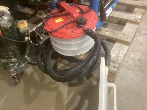 Image 3/7