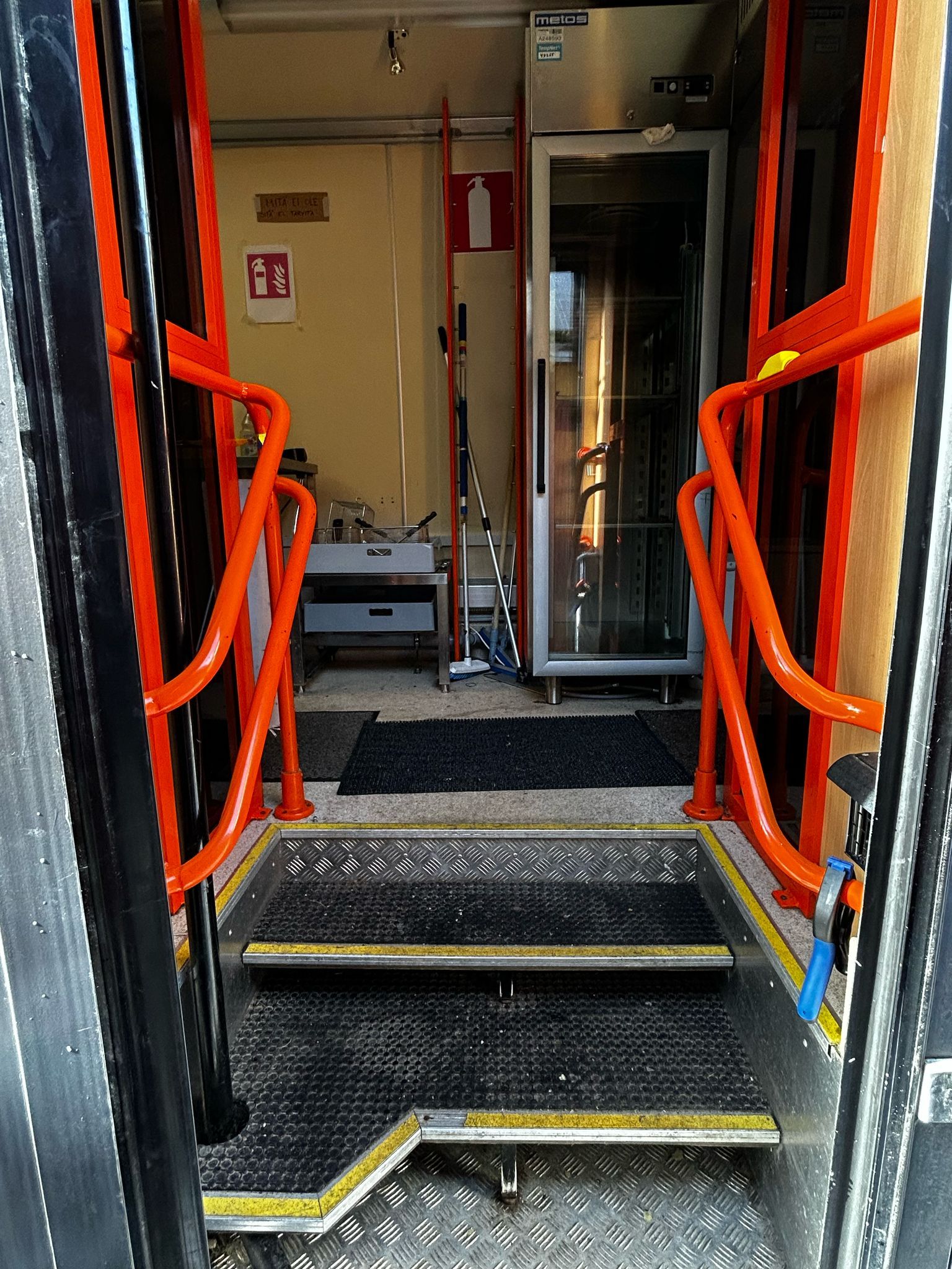 Image 7/16