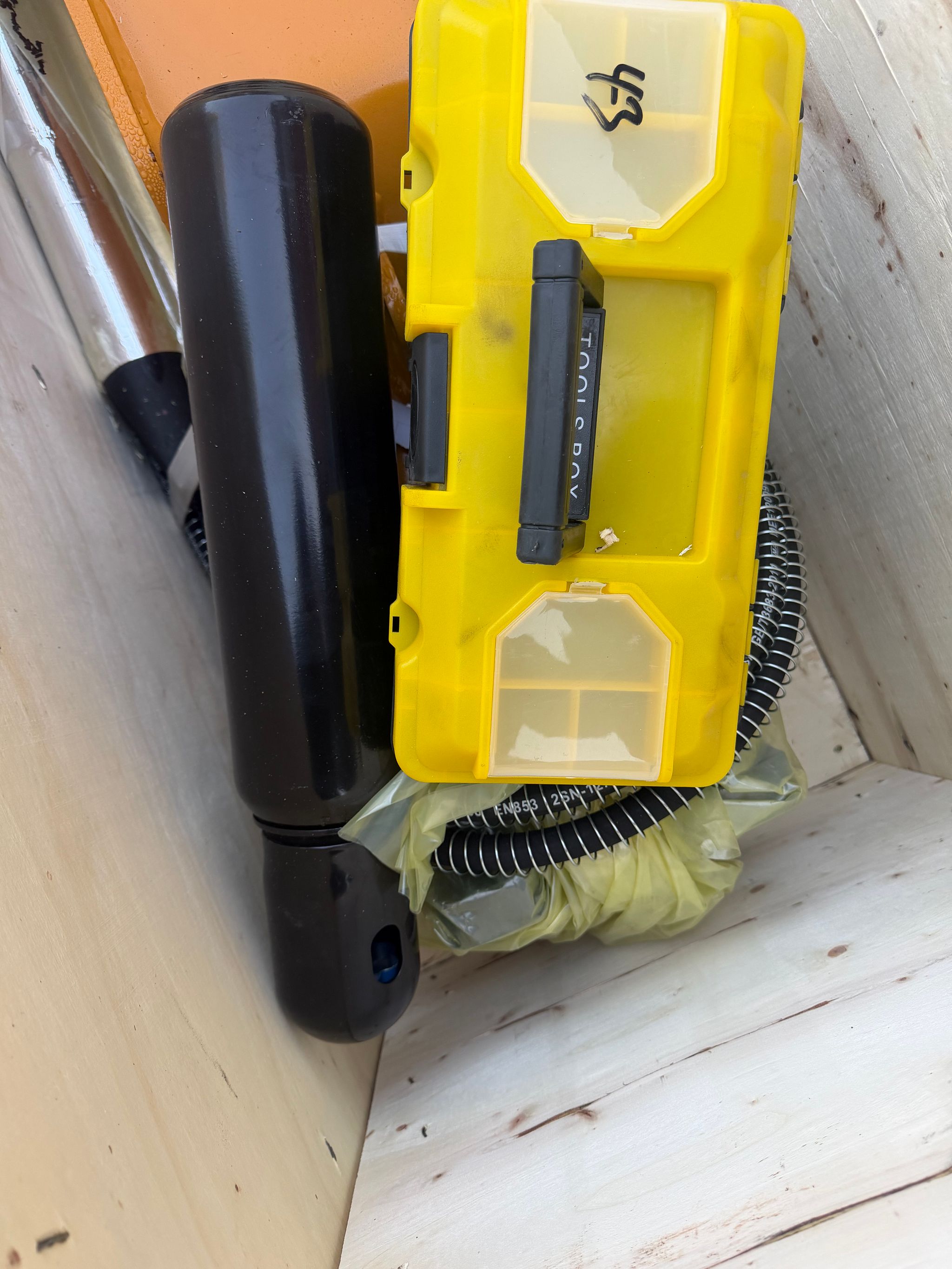 Image 3/5