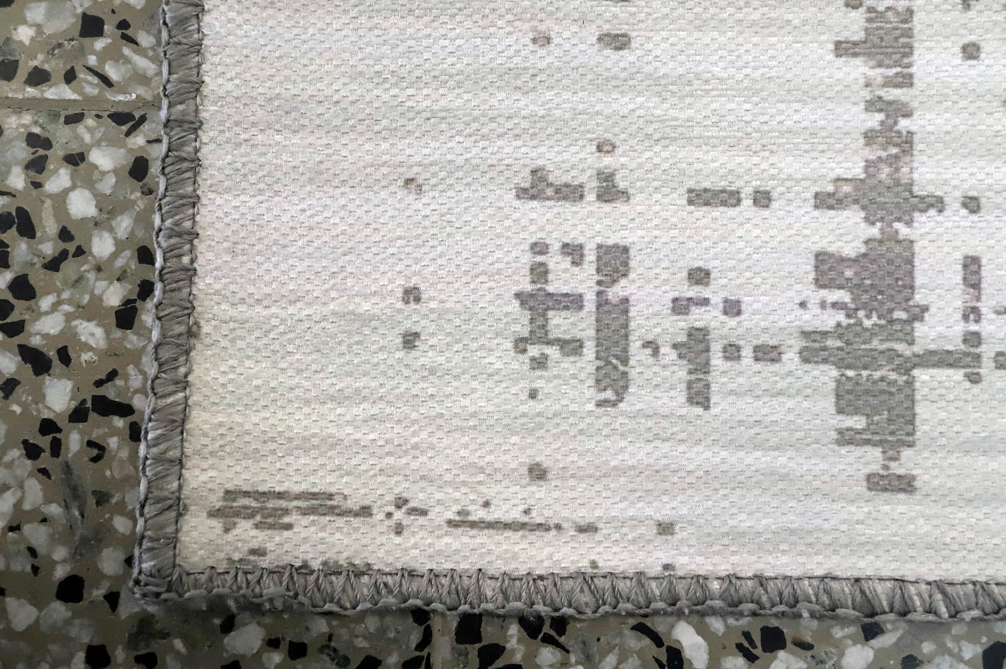 Image 3/5
