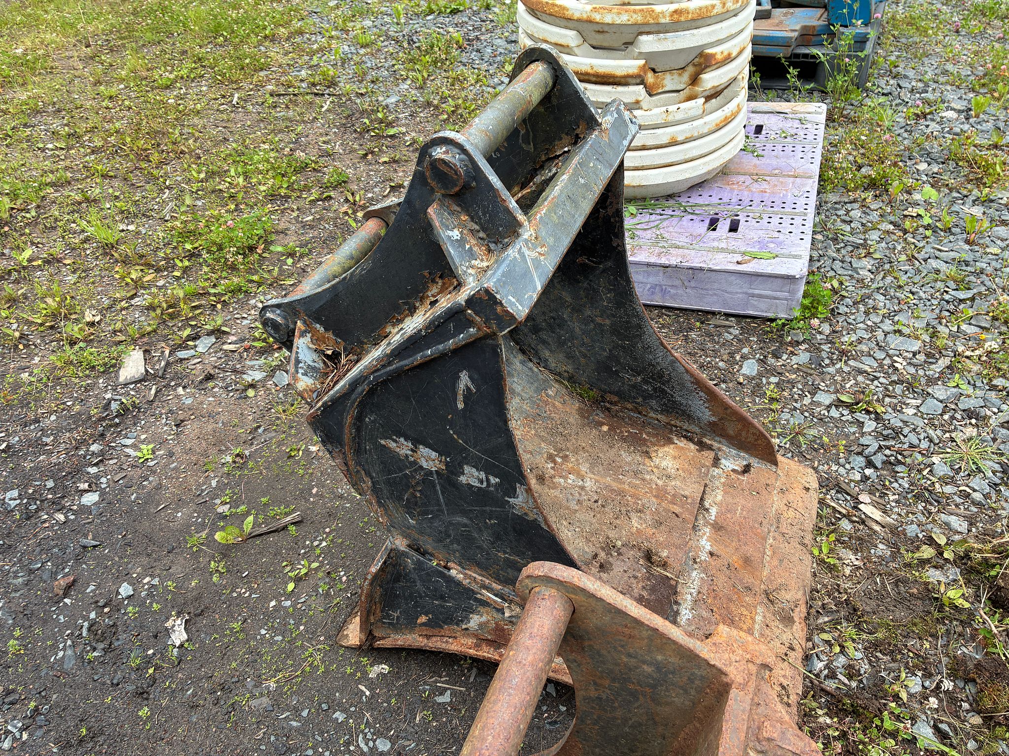 Image 1/7