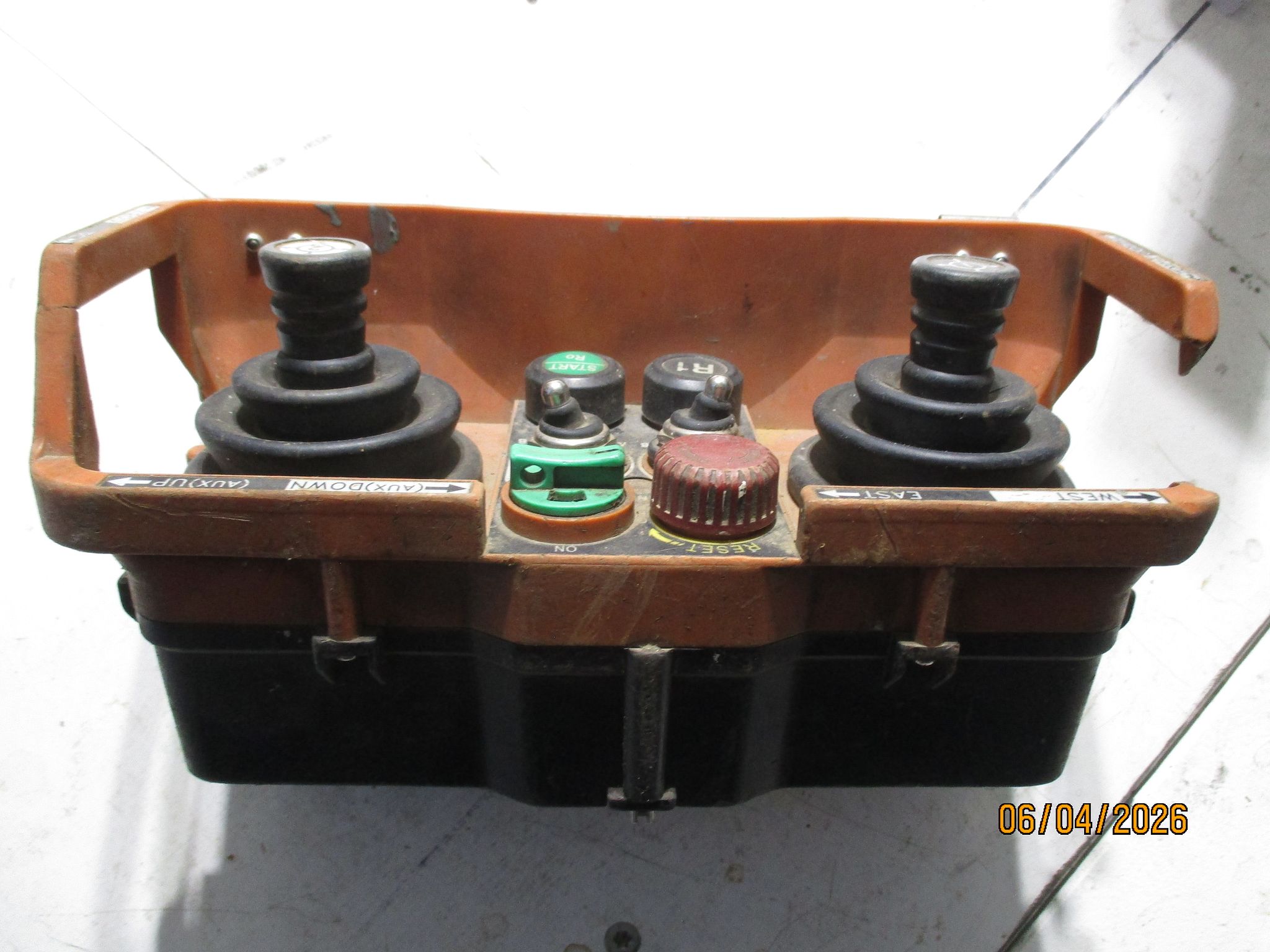 Image 3/13