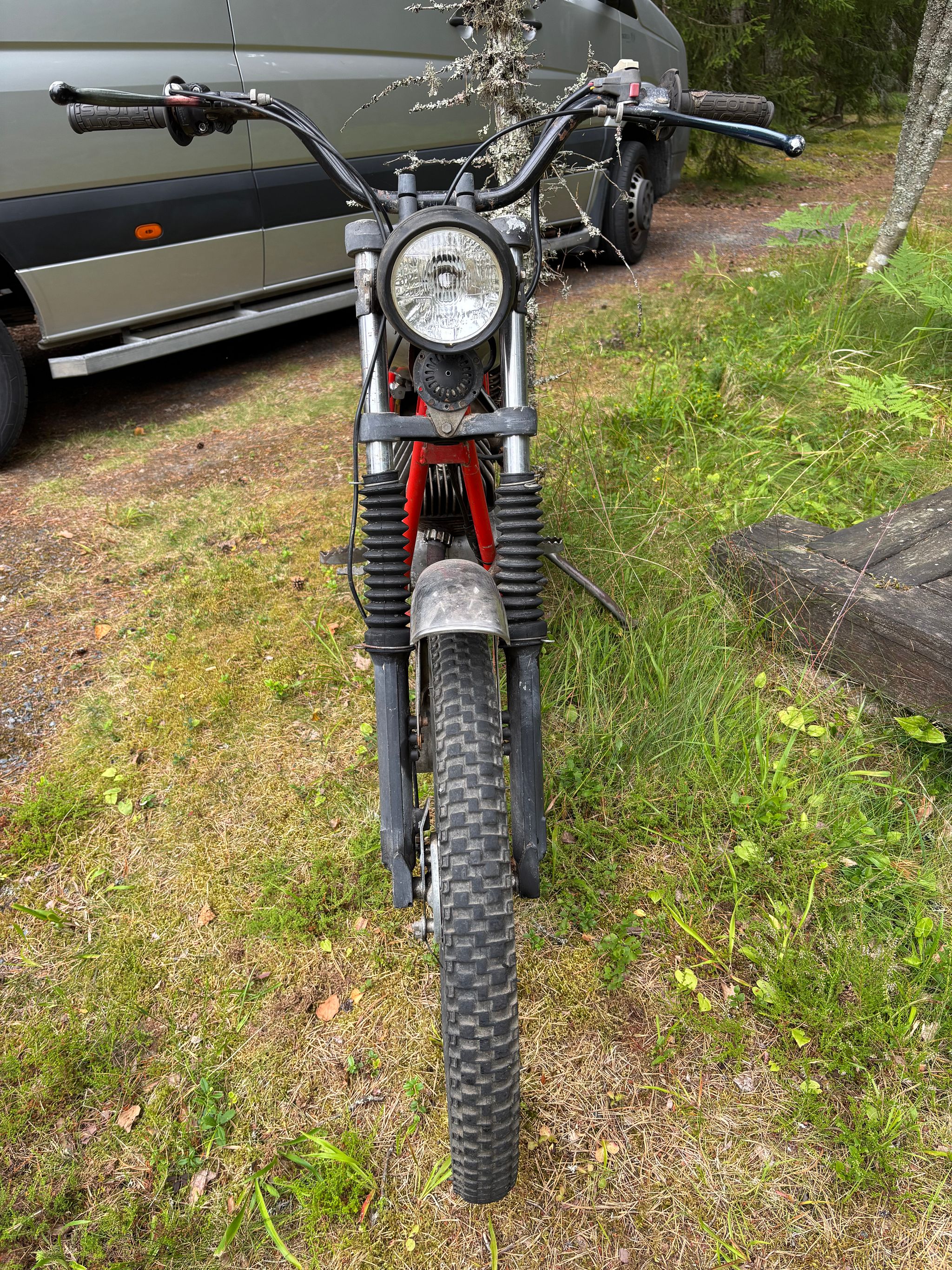Image 4/9