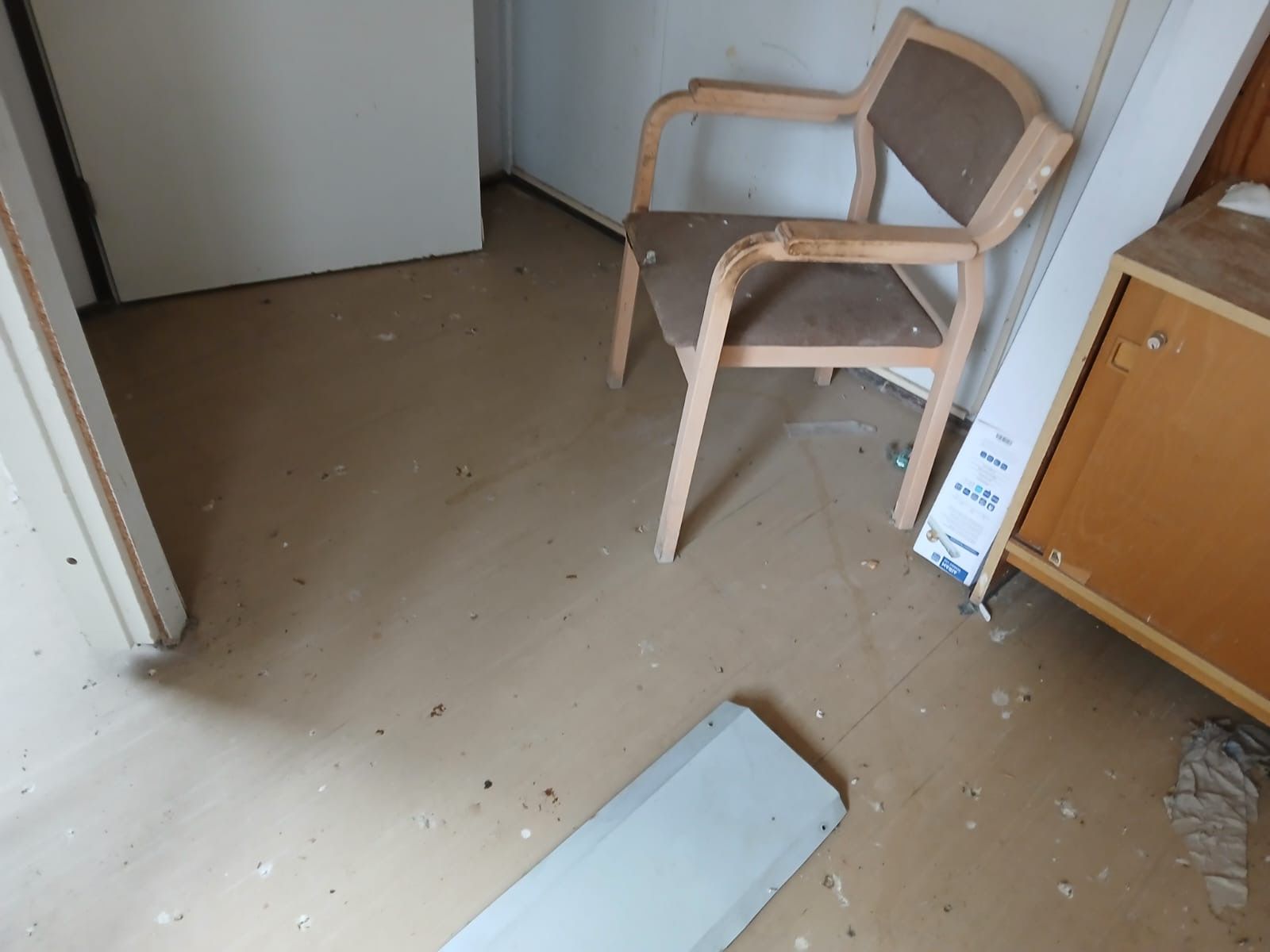 Image 6/7