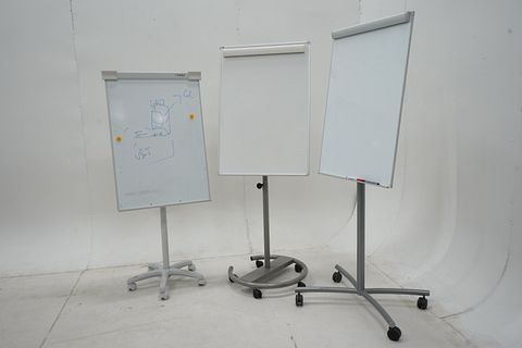 Image 2/9
