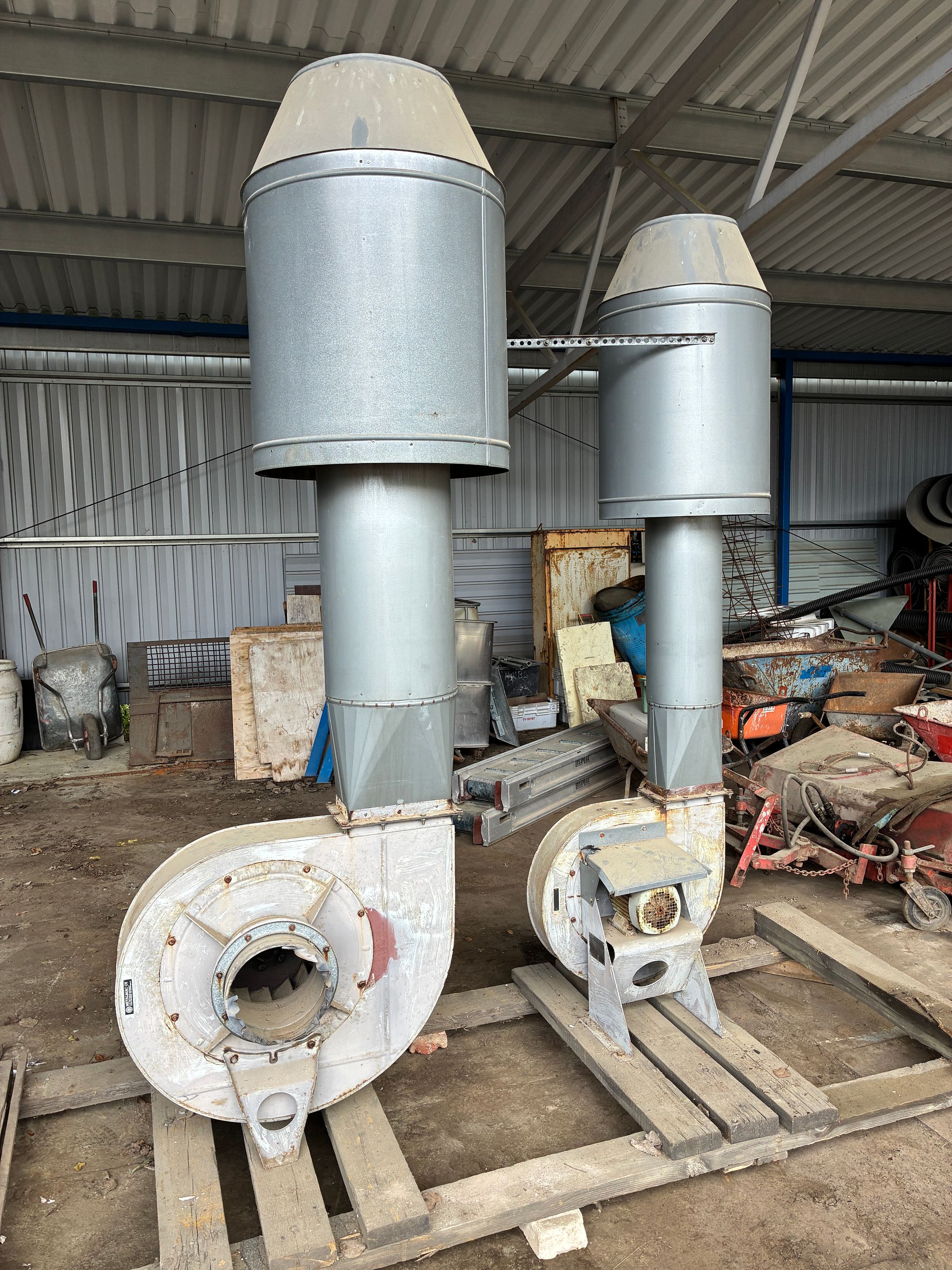 Image 1/7
