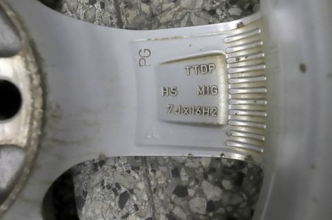 Image 33/50