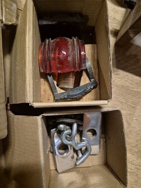 Image 17/46