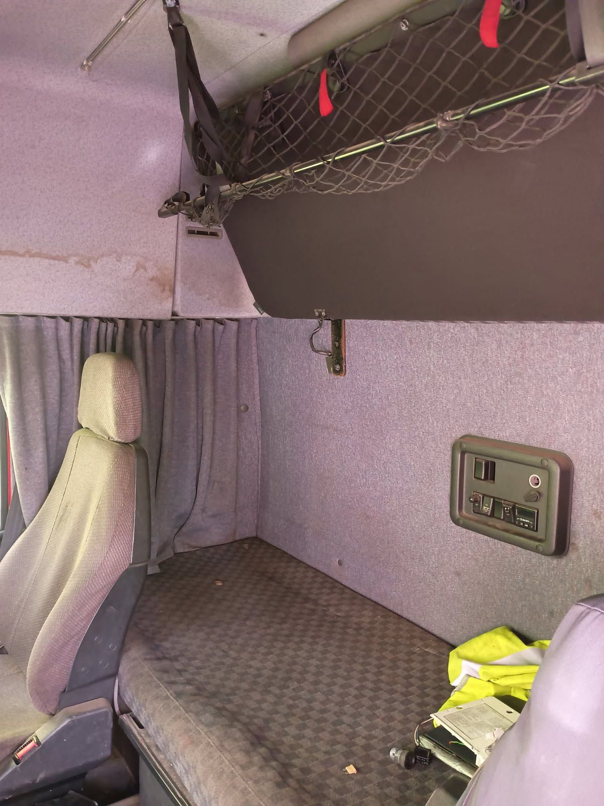 Image 5/7