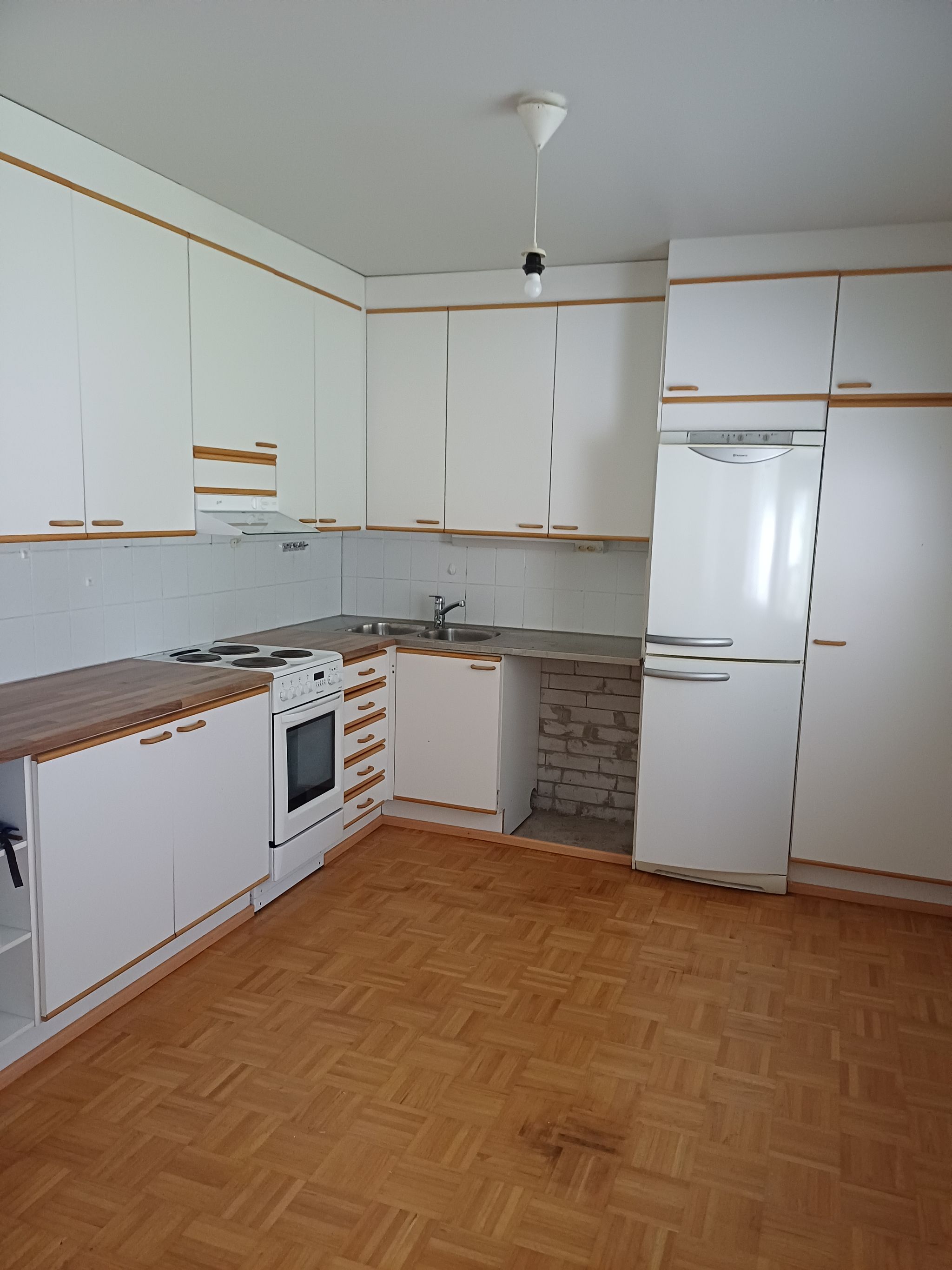 Image 20/27