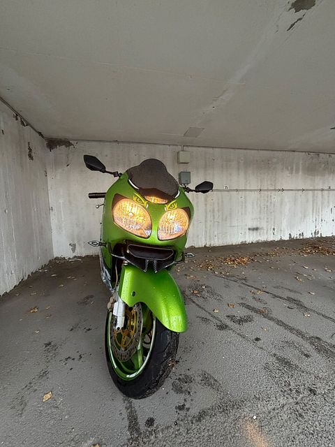 Image 3/7