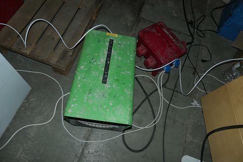 Image 28/89