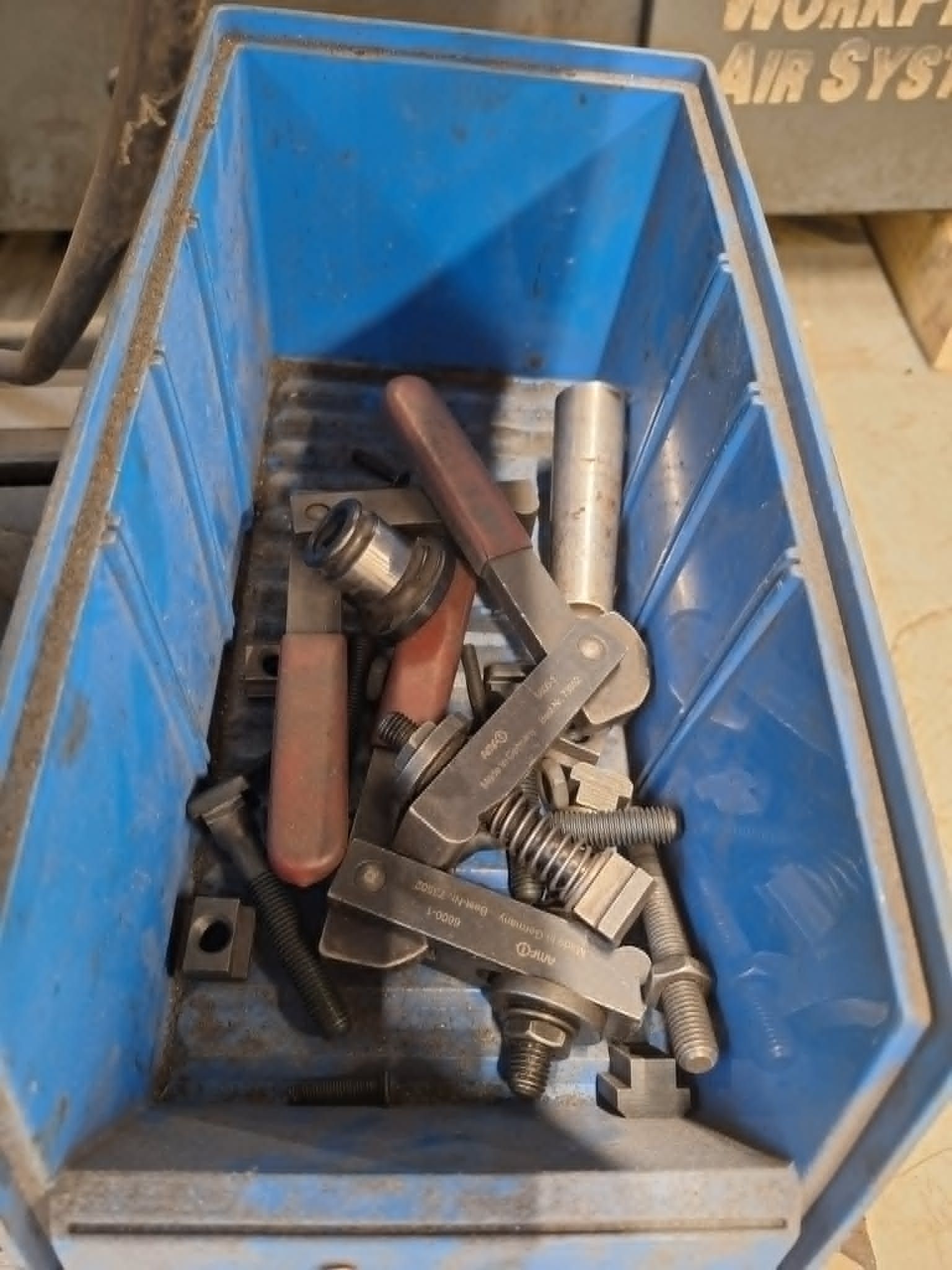 Image 6/10
