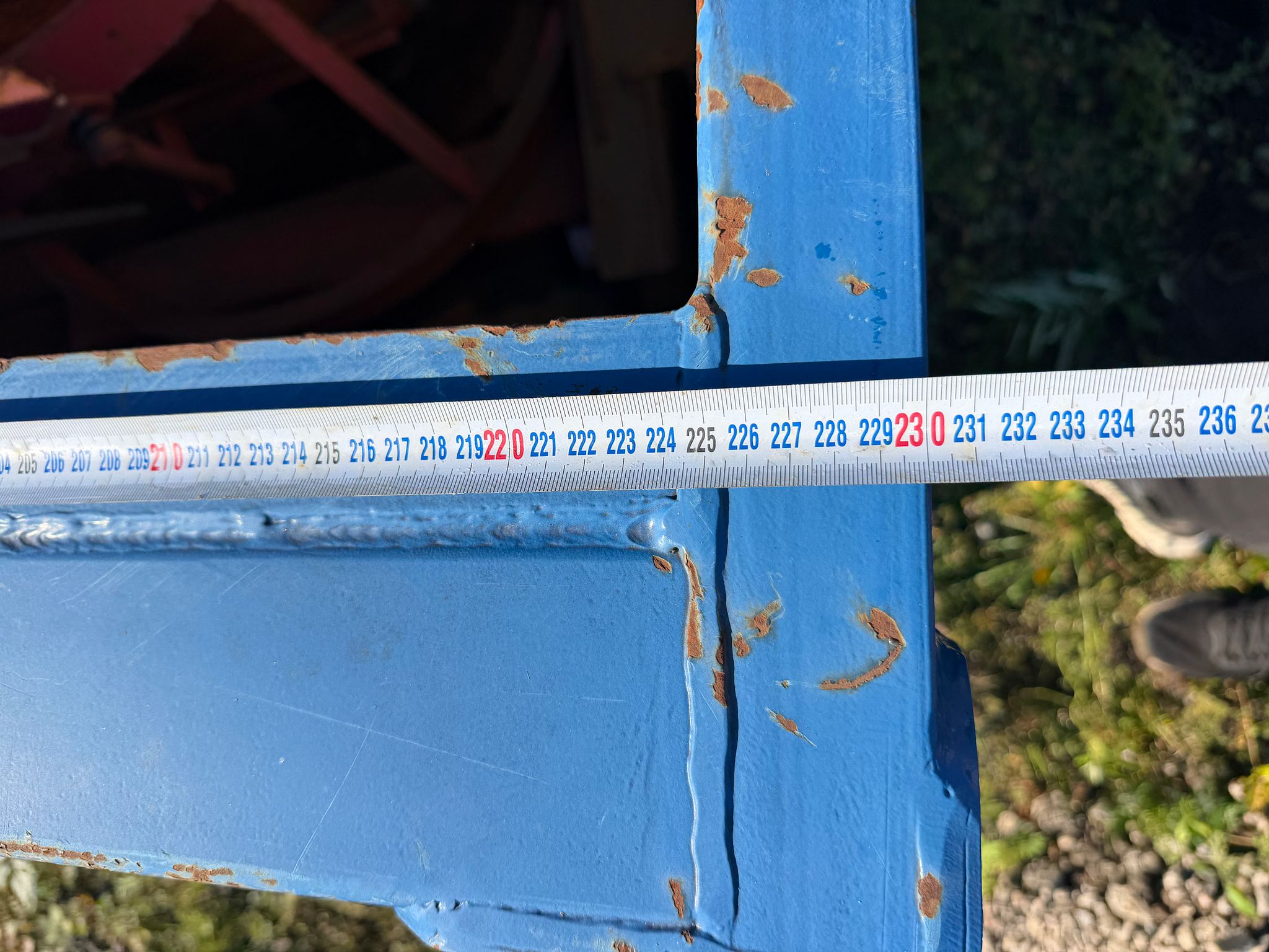 Image 4/6