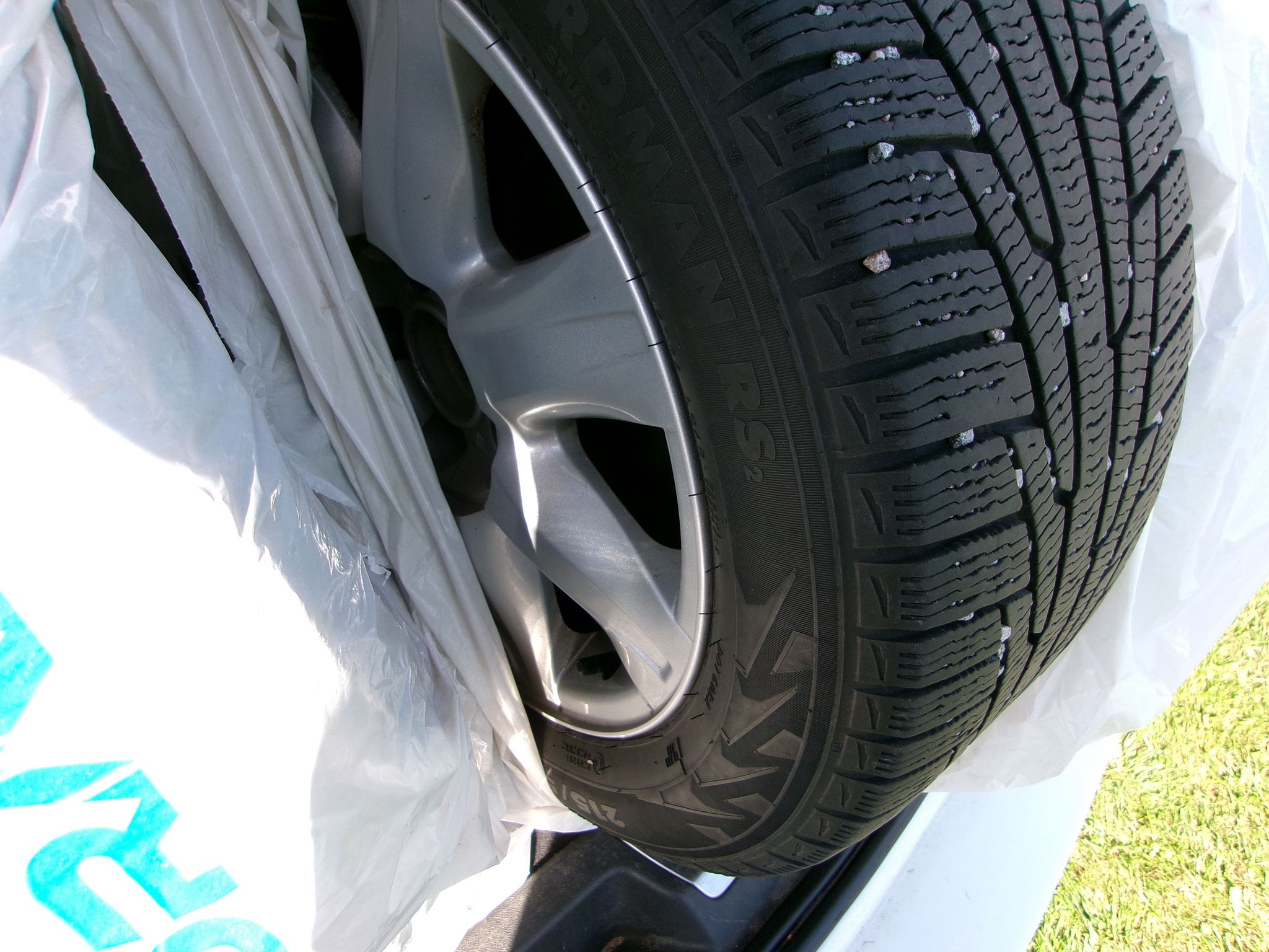 Image 4/12