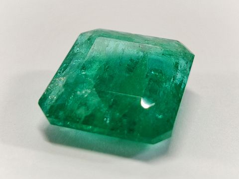 Image 3/12