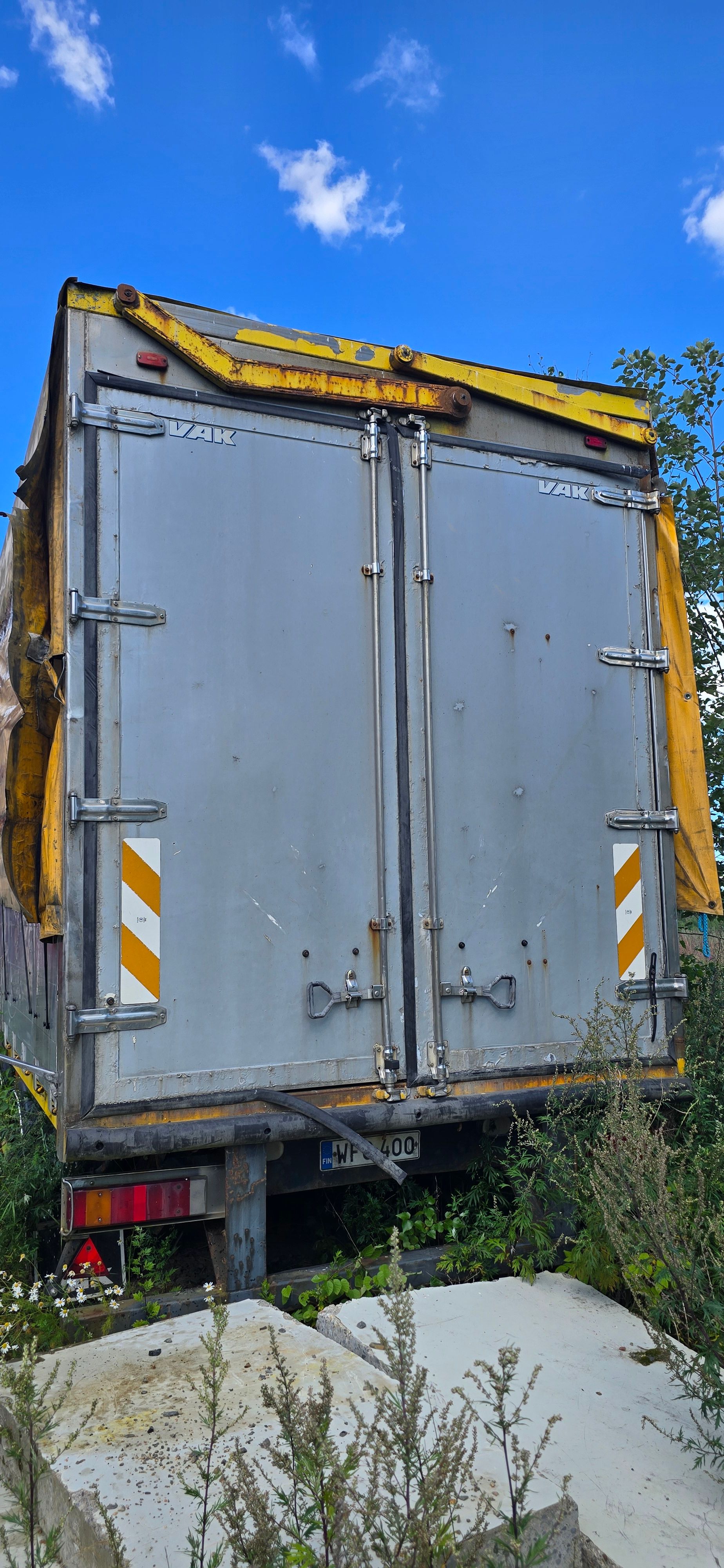 Image 6/6