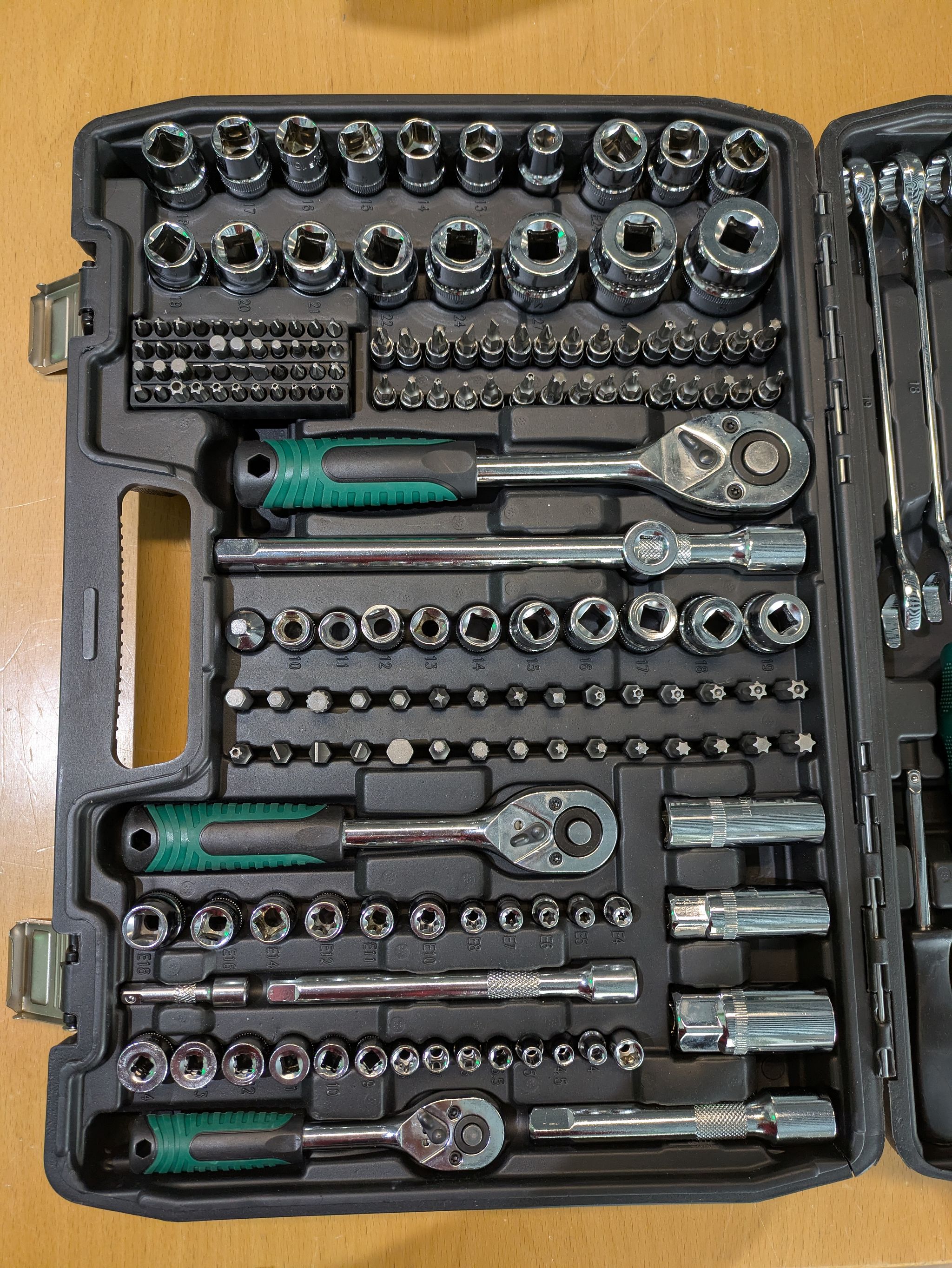 Image 5/8