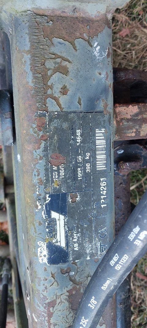 Image 4/4