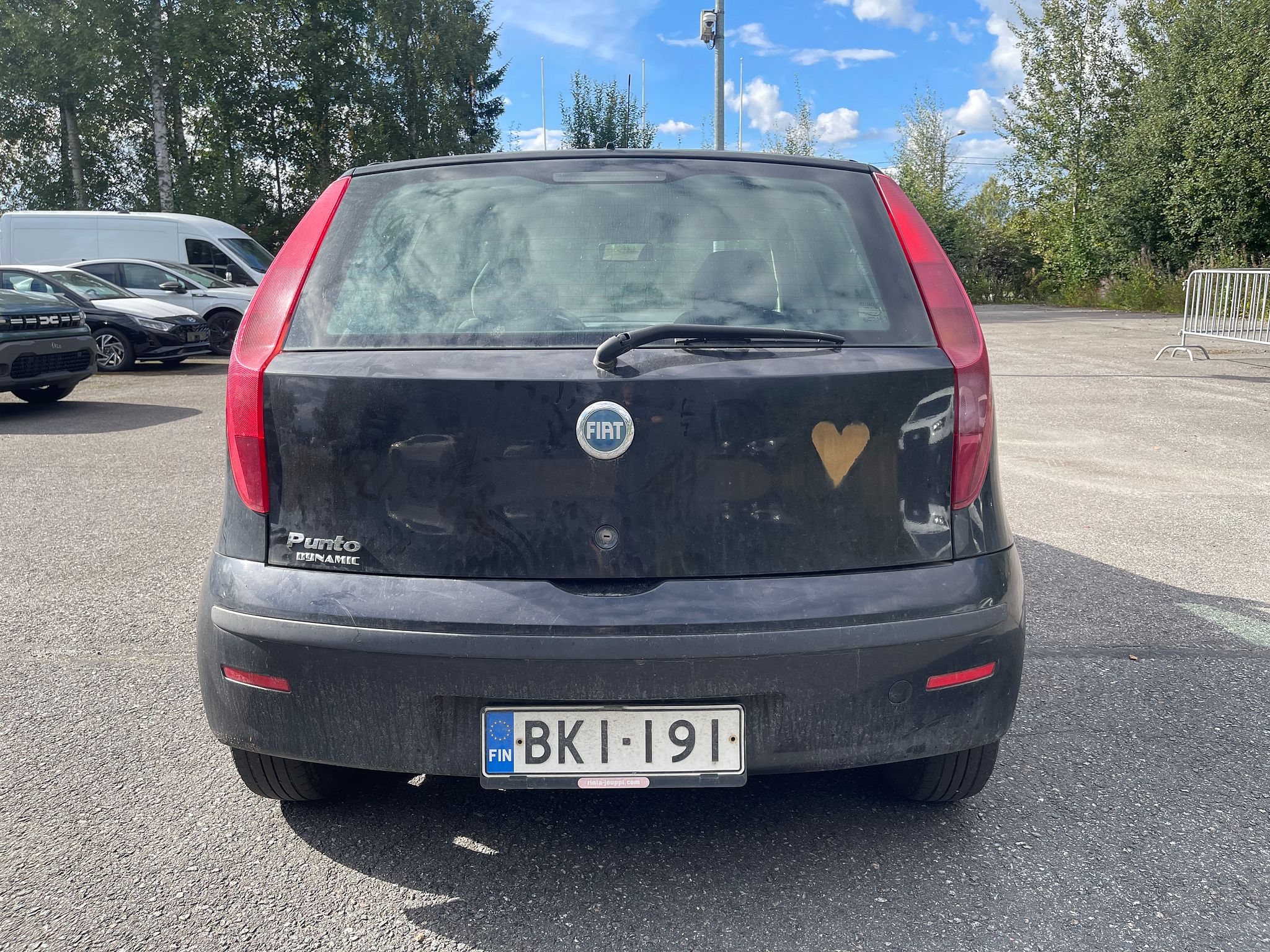 Image 6/12