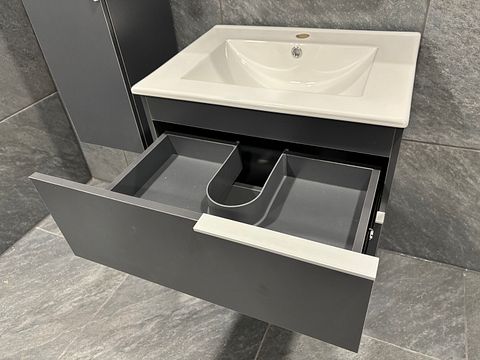 Image 4/7