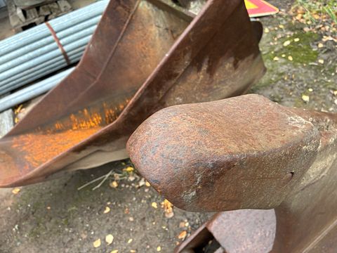 Image 6/6
