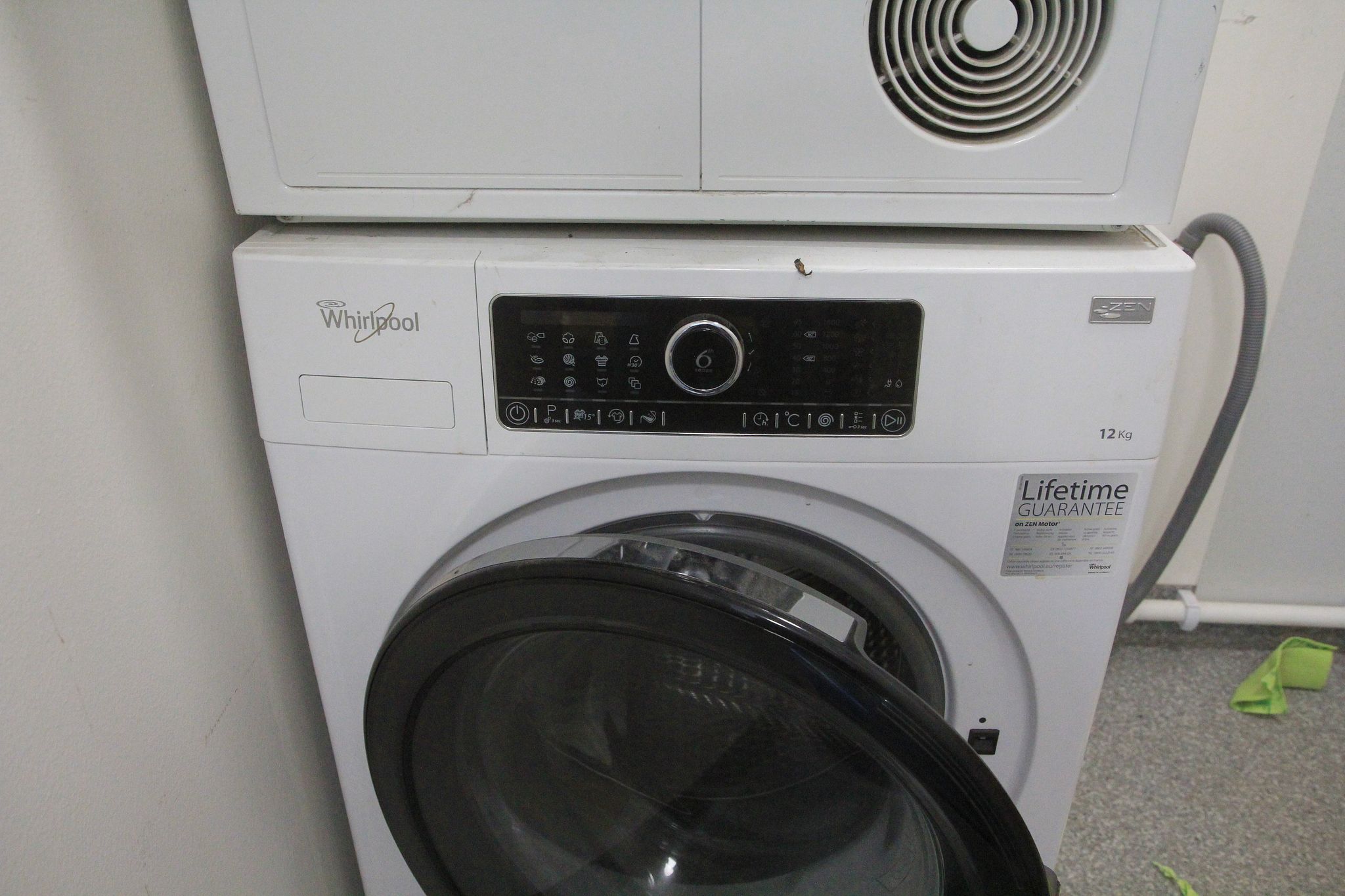 Image 5/10