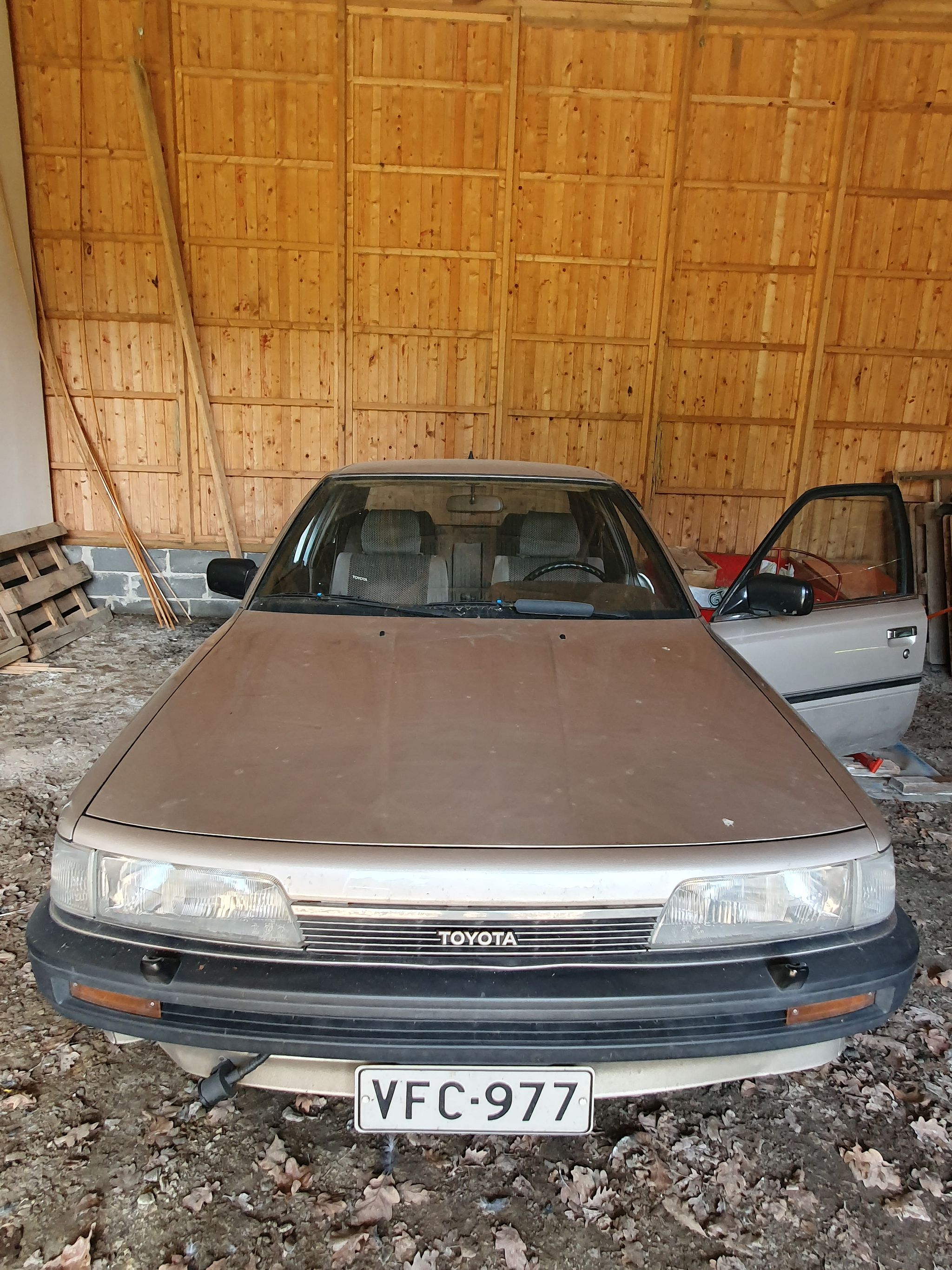 Image 4/10
