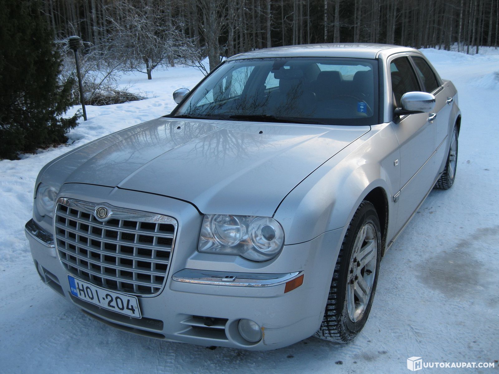 How to Choose the Right Exhaust for a 2007 Chrysler 300C Hemi