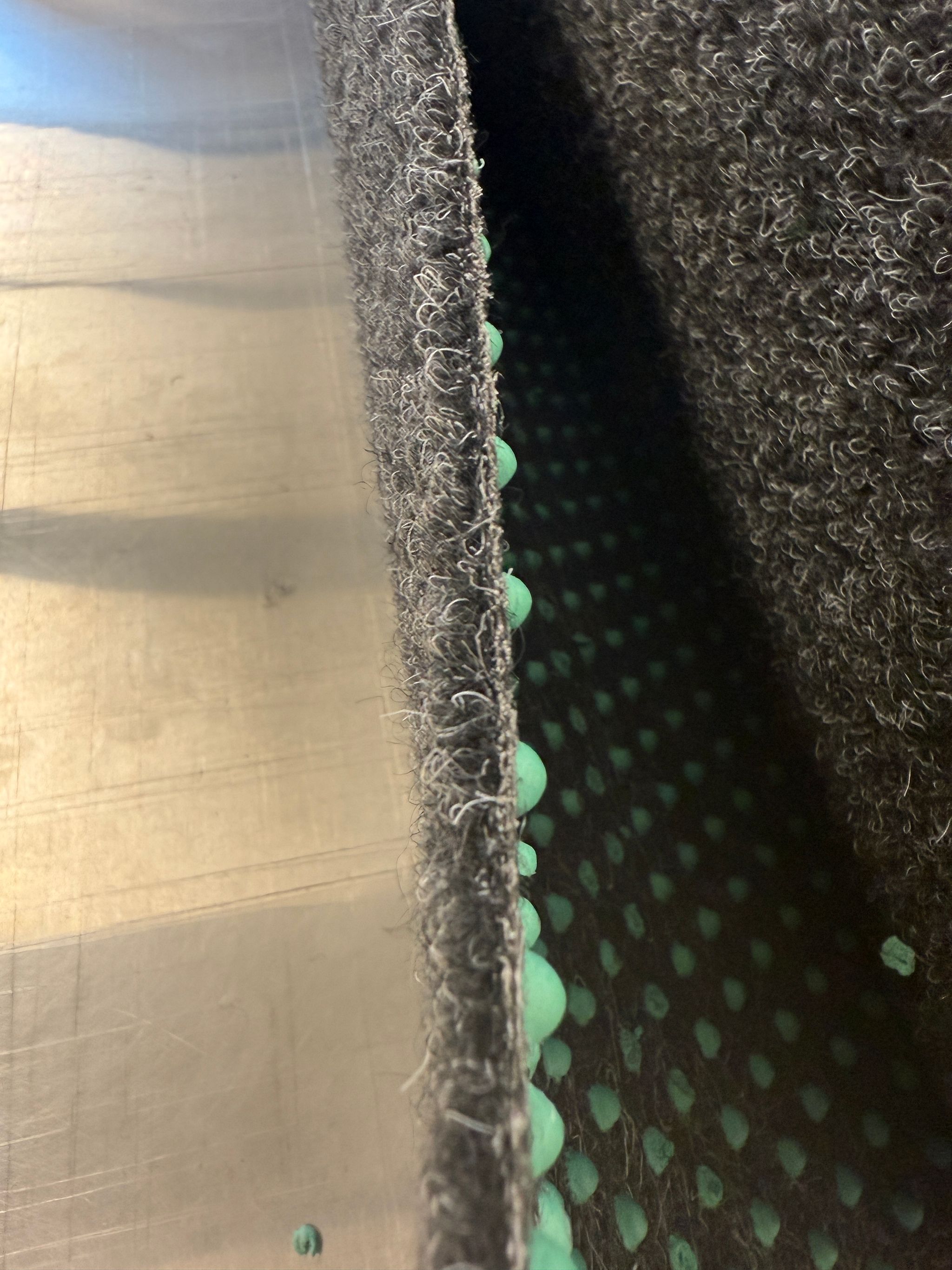 Image 3/8