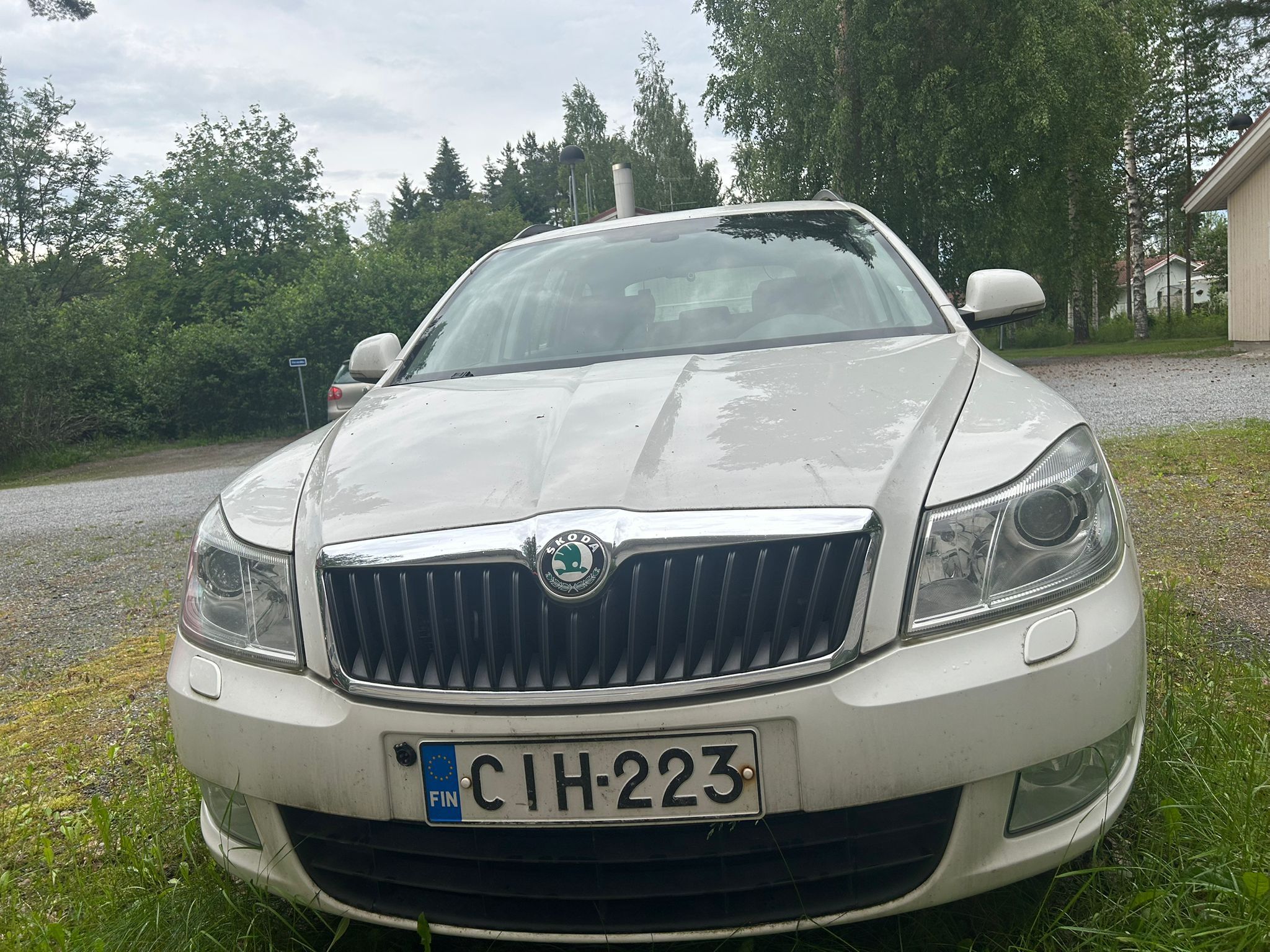 Image 3/10