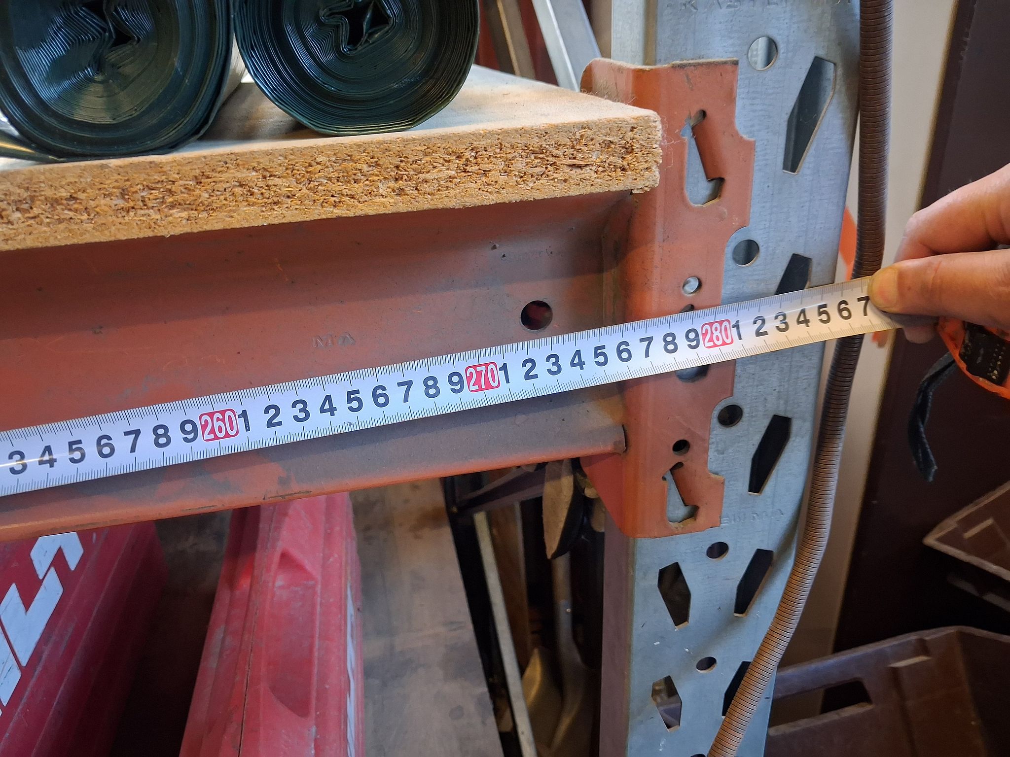 Image 4/5